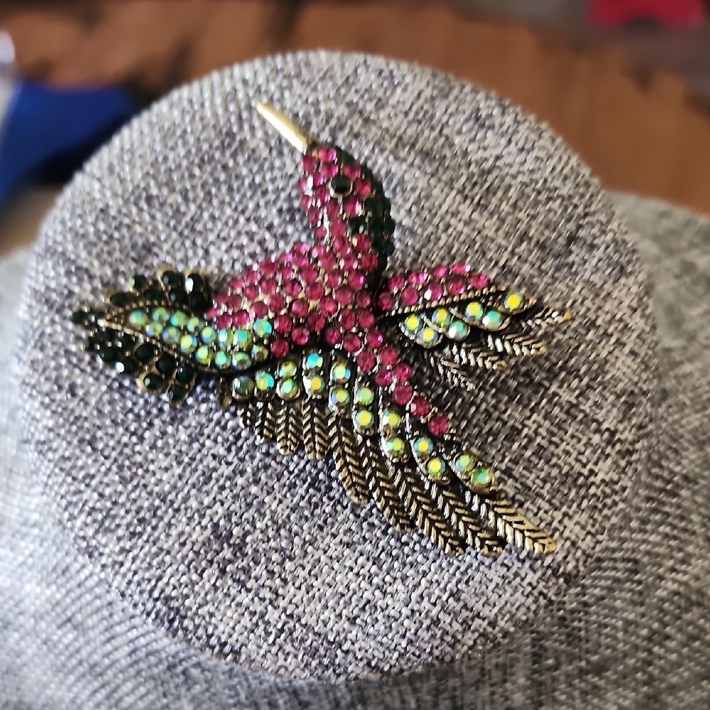 Hummingbird Rhinestone Brooch Pin - Red Green Blue - Picture 3 of 4